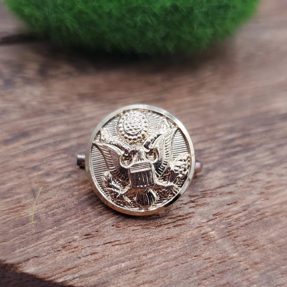 Gold Tone Eagle Lapel Button P408